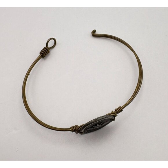 Vintage Silver Tone Compass on Bronze Wire Bracelet Retro - Picture 9 of 9